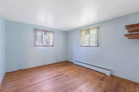 Bedroom - 7878 Dewitt Dr, Lysander, NY 13027 photo 6 of 11