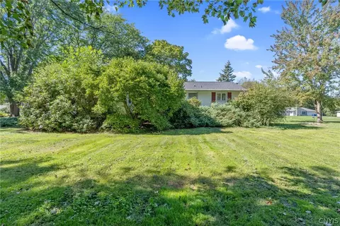 Exterior - 7878 Dewitt Dr, Lysander, NY 13027 photo 5 of 6