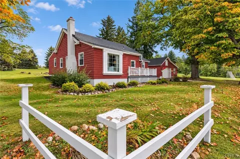 3115 Fox Rd, Onondaga, NY 13215