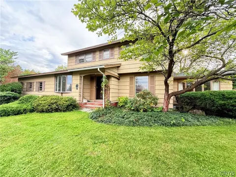 318 Cooper Ln, Syracuse, NY 13214