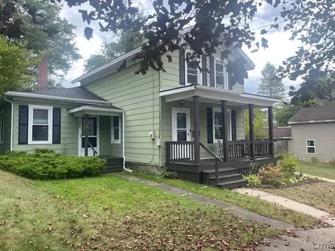 181 E 5th St, Oswego, NY 13126