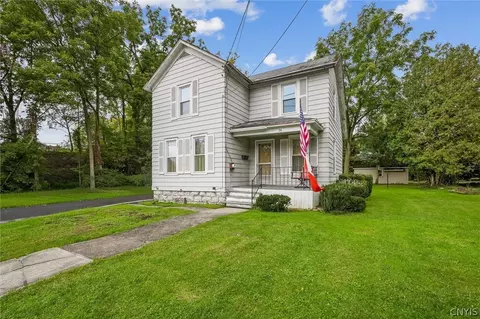 74 North St, Marcellus, NY 13108