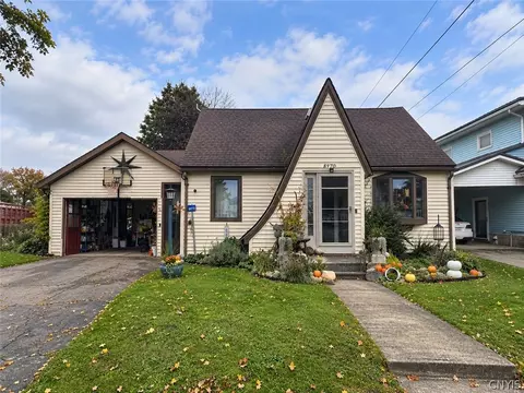 8970 Upper St, Rushford, NY 14777