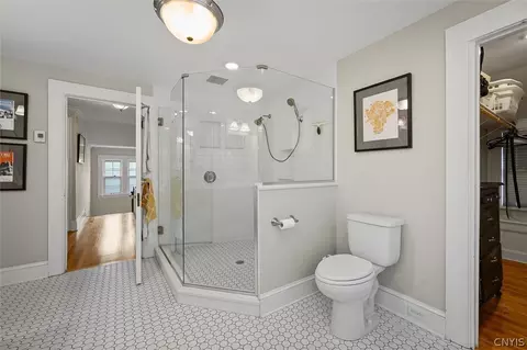 Bath - 102 Berkeley Dr, Syracuse, NY 13210 photo 2 of 6