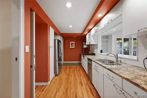 Kitchen - 102 Berkeley Dr, Syracuse, NY 13210 photo 2 of 3
