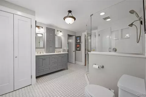 Bath - 102 Berkeley Dr, Syracuse, NY 13210 photo 3 of 6