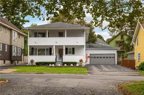 18 Van Vorst St, Utica, NY 13501