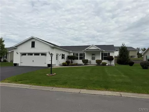 48 Overland Dr, Clinton, NY 13323