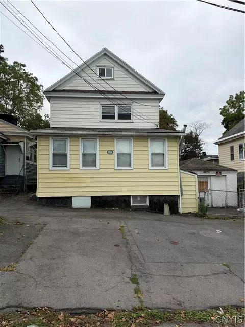 204 Union Pl, Syracuse, NY 13208