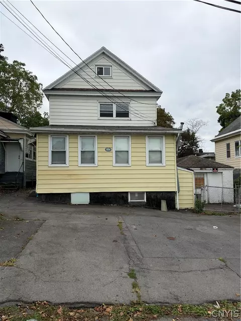204 Union Pl, Syracuse, NY 13208