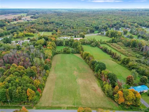 Middle Road, New Haven, NY 13126