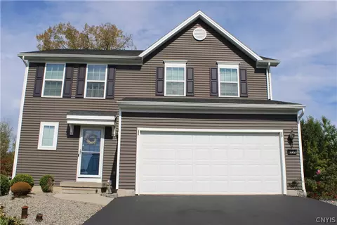 4453 Duany Ave, Clay, NY 13041