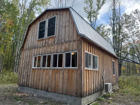 Exterior - 370 Kenyon Rd, Mexico, NY 13114 photo 2 of 2
