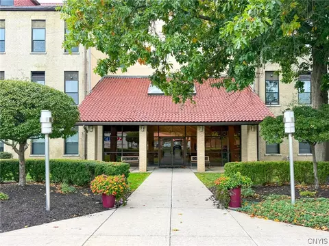 10 Foery Dr #203, Utica, NY 13501