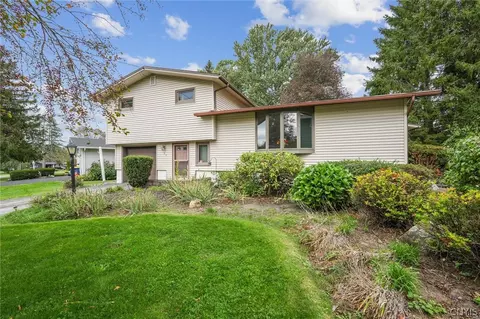 104 Gulino Ave, Camillus, NY 13031