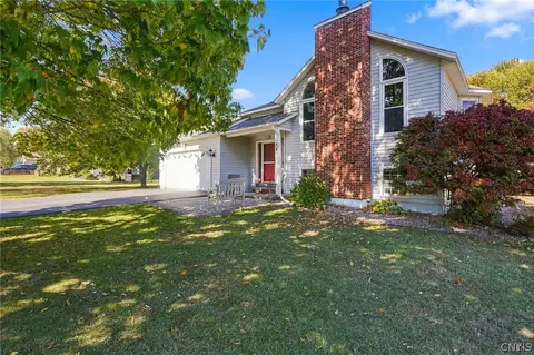 32 Phyllis Ln, Hastings, NY 13076