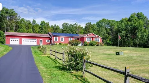 809 Peckville Rd, Manheim, NY 13329