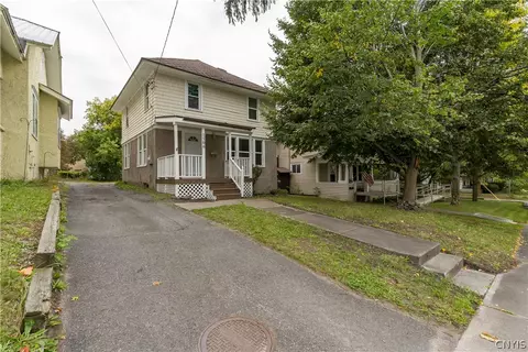 1506 State St, Watertown, NY 13601