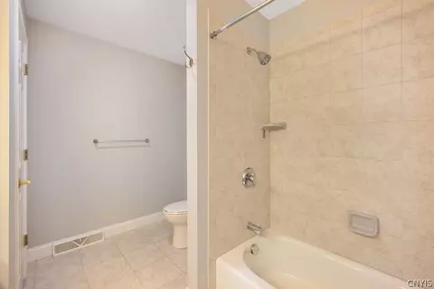 Bath - 201 Falling Brk, Fayetteville, NY 13066 photo 6 of 7