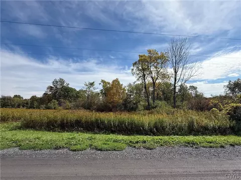 Macintyre, Deerfield, NY 13502 photo 7