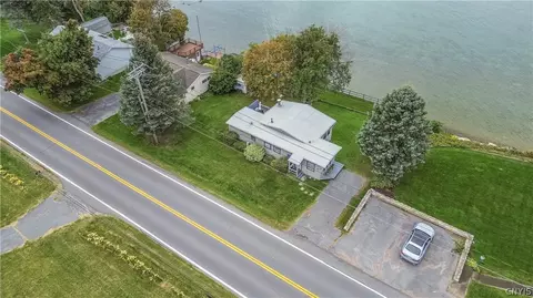 32783 State Route 12e, Cape Vincent, NY 13618