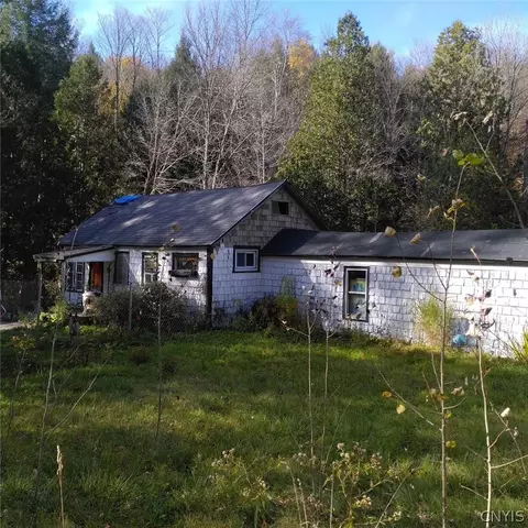 4053 Stone Bridge Rd, Nelson, NY 13035