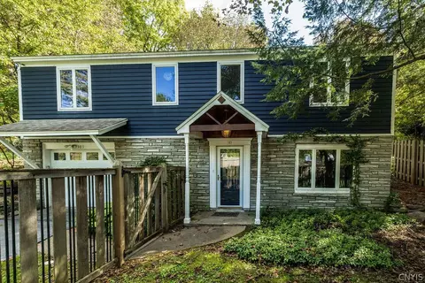 103 Churchill Ln, Fayetteville, NY 13066