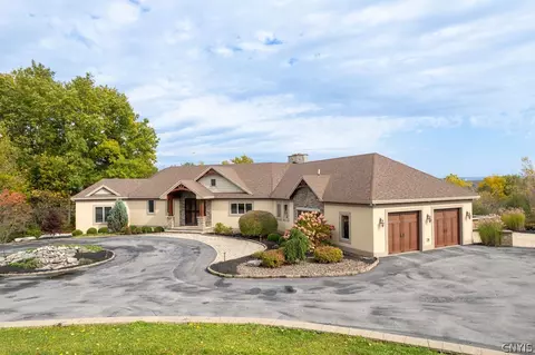 4300 Henneberry Rd, Manlius, NY 13104