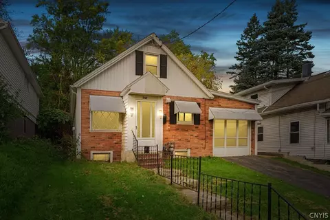 208 Boston St, Syracuse, NY 13206