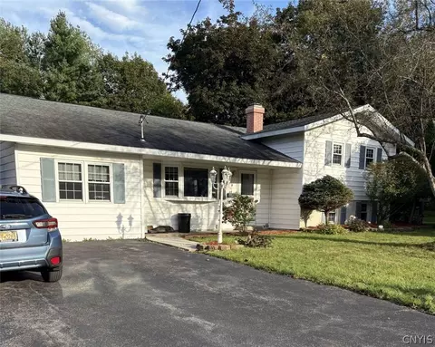 485 Elmhurst Rd, Utica, NY 13502