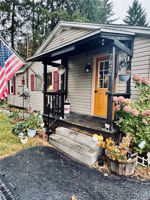7622 Van Buren Rd, Van Buren, NY 13027