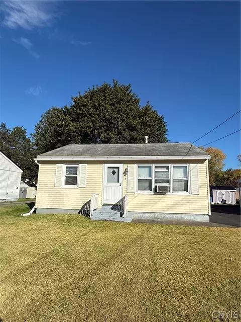 9 Redwood Ave, Cortland, NY 13045