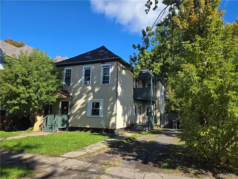 215 Barrett St, Syracuse, NY 13204