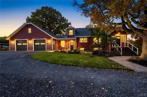 7088 E Seneca Tpke, Jamesville, NY 13078