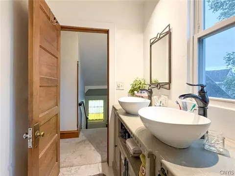 Bath - 114 E German St, Herkimer, NY 13350 photo 2 of 4