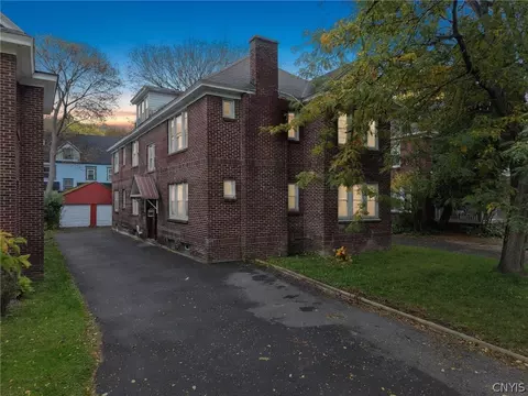 207 Fellows Ave, Syracuse, NY 13210