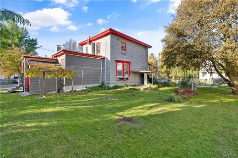 Exterior - 235 Putnam St, Syracuse, NY 13204 photo 6 of 6