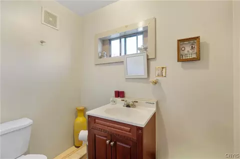 Bath - 235 Putnam St, Syracuse, NY 13204 photo 2 of 2