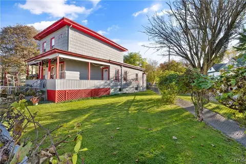 Exterior - 235 Putnam St, Syracuse, NY 13204 photo 4 of 6