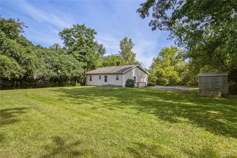 3424 Stiles Rd, Van Buren, NY 13209