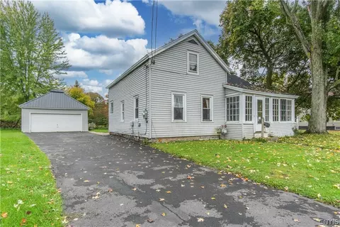 515 S Massey St, Watertown, NY 13601