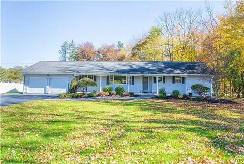 2824 Oneida St, Paris, NY 13456