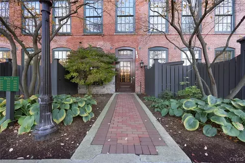 429 N Franklin St #105, Syracuse, NY 13204