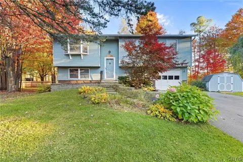 105 Unity Cir, Minoa, NY 13116