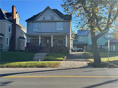 3023 S Salina St, Syracuse, NY 13205