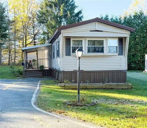 3 Arbor Pl, Paris, NY 13456