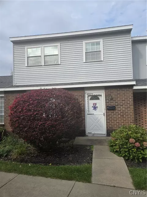 207 Highbridge St #2, Fayetteville, NY 13066