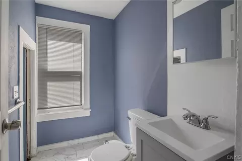 Bath - 109 Mccool Ave, East Syracuse, NY 13057 photo 1 of 2