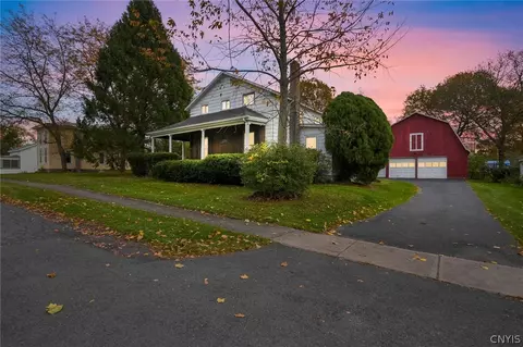 2652 Lincoln St, Brutus, NY 13166