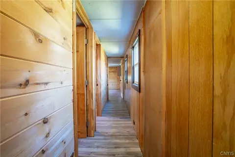 Entry Way - 517 Oregon Rd, Mohawk, NY 13407 photo 6 of 9